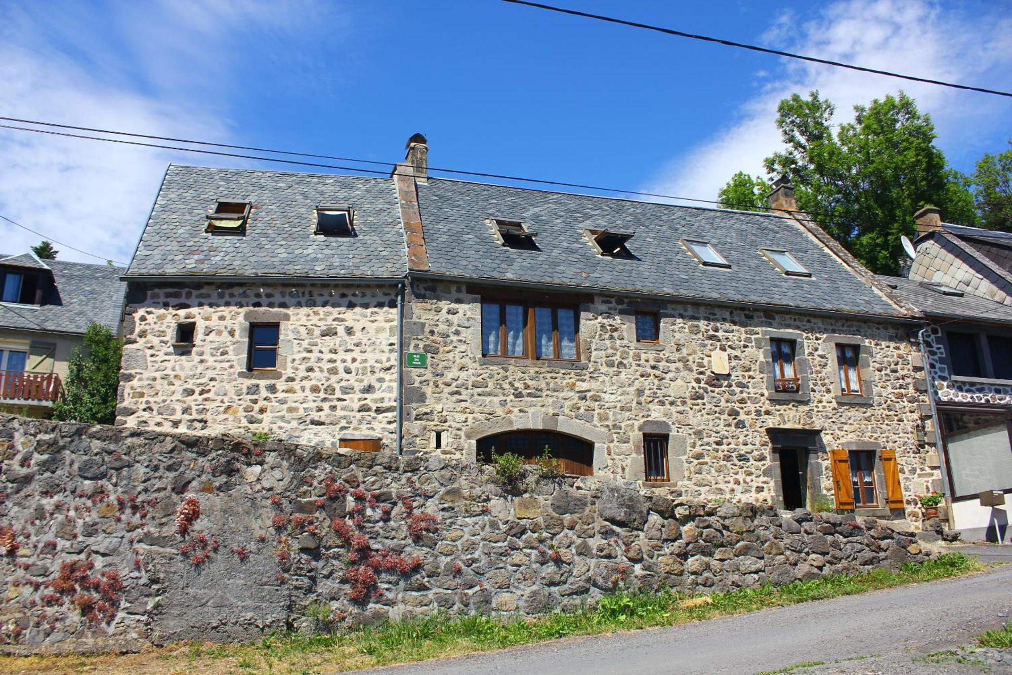 Maison De Varennes Шамбон-сюр-Лак Екстериор снимка